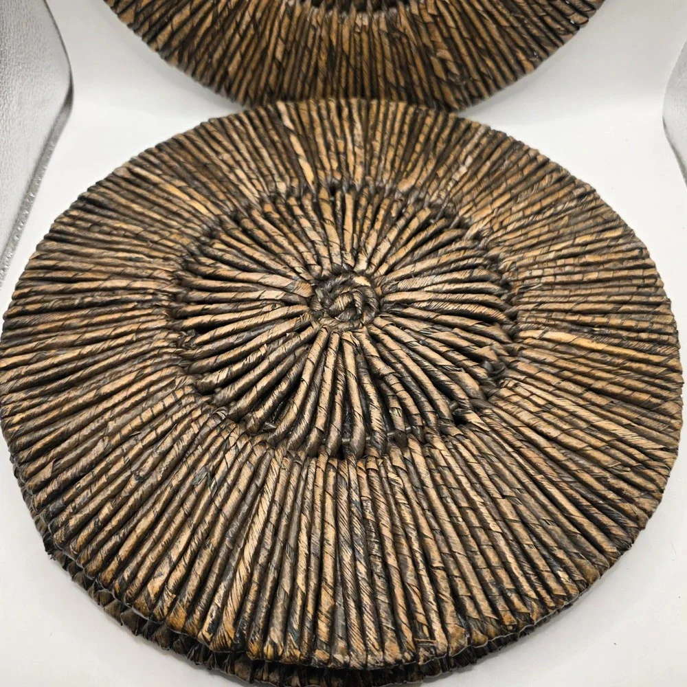 Pottery Barn Malibu Handwoven Seagrass Charger Plates Set of 4 Dark Brown 13 in